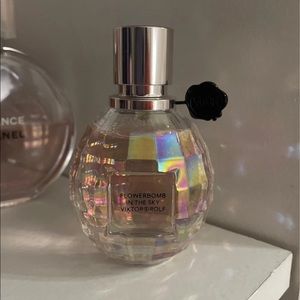 Viktor & Rolf Flowerbomb: In The Sky Perfume
